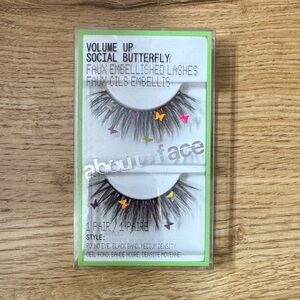 Volume Up Social Butterfly Faux Embellished Lashes - Black